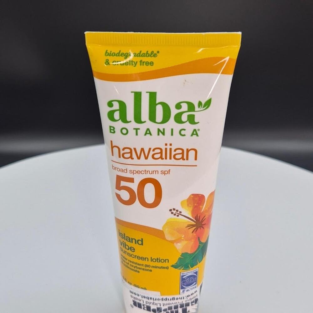 alba BOTANICA hawaiian broad spectrum spf 50 island vibe